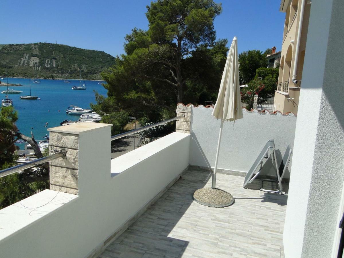 Mir Apartments Primosten Bagian luar foto