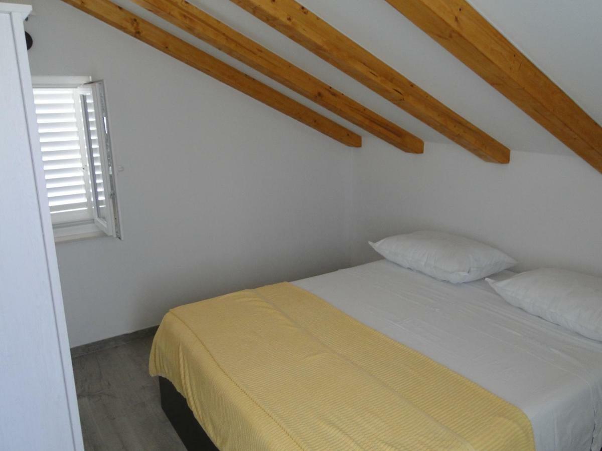 Mir Apartments Primosten Bagian luar foto